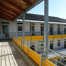 VERMIETUNG Gewerbfläche für Soziales-Pflege- und Wohnservice ca. 948,00 m²